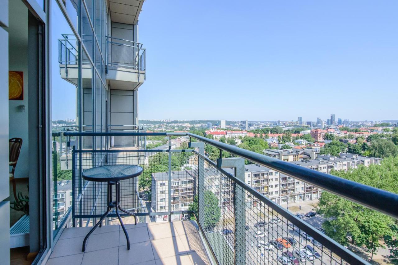 Helios 19 Luxury Vilnius Apartment Екстер'єр фото