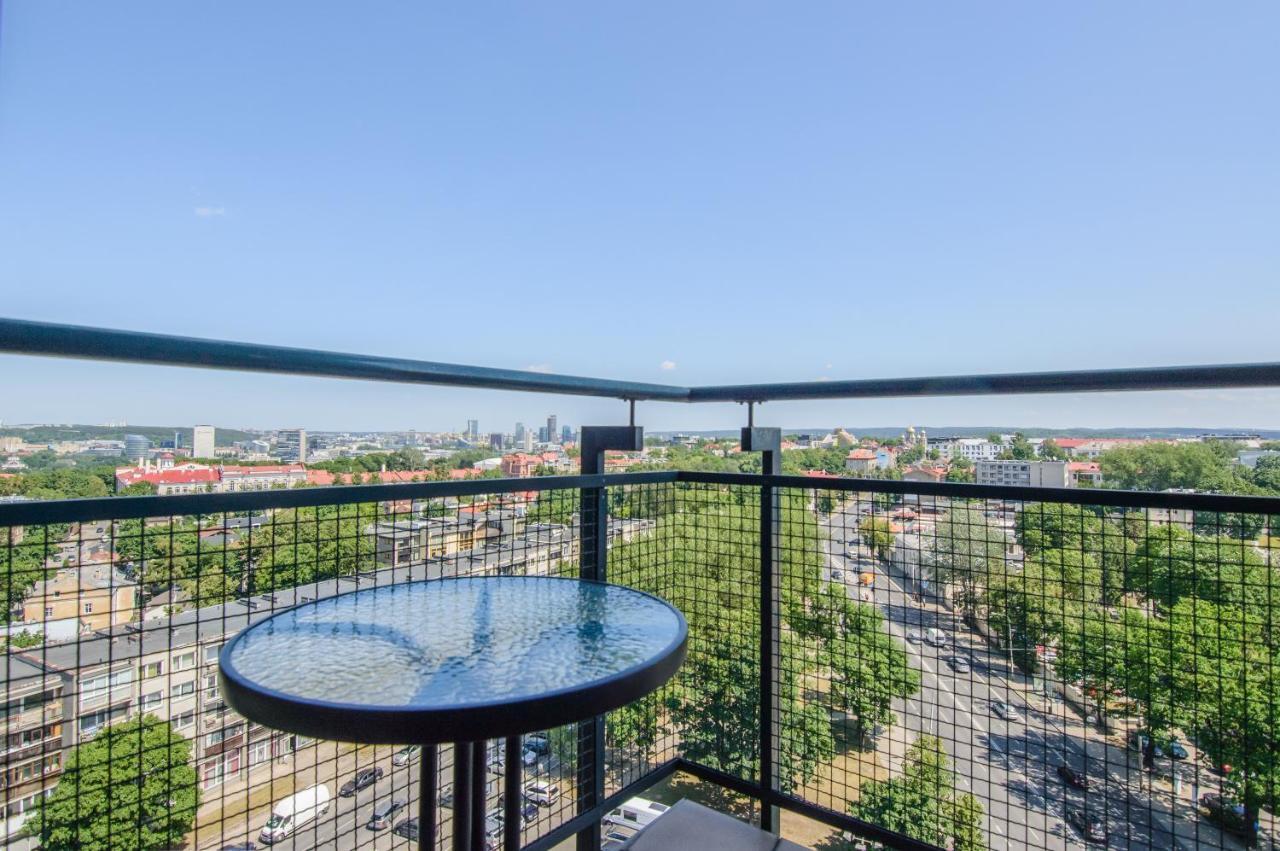 Helios 19 Luxury Vilnius Apartment Екстер'єр фото