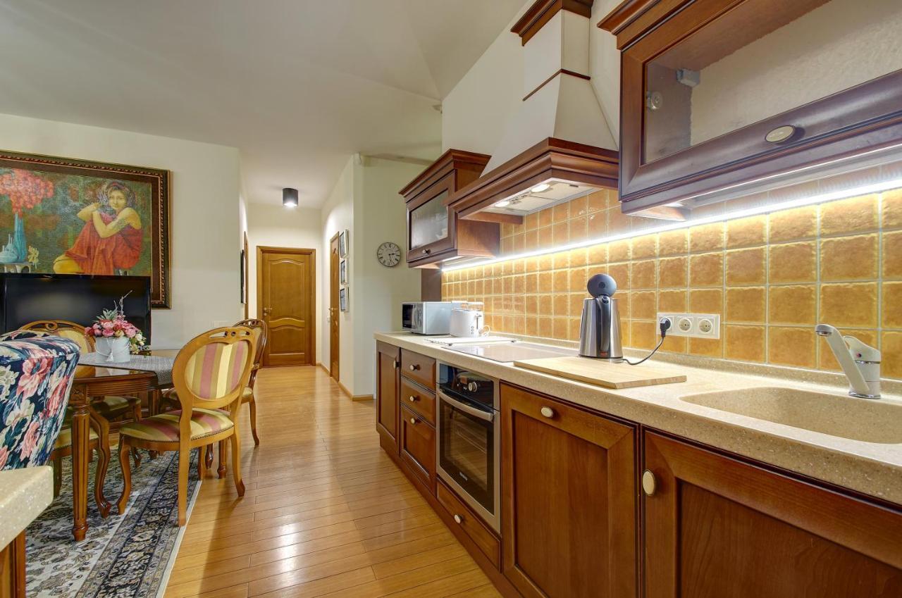 Helios 19 Luxury Vilnius Apartment Екстер'єр фото